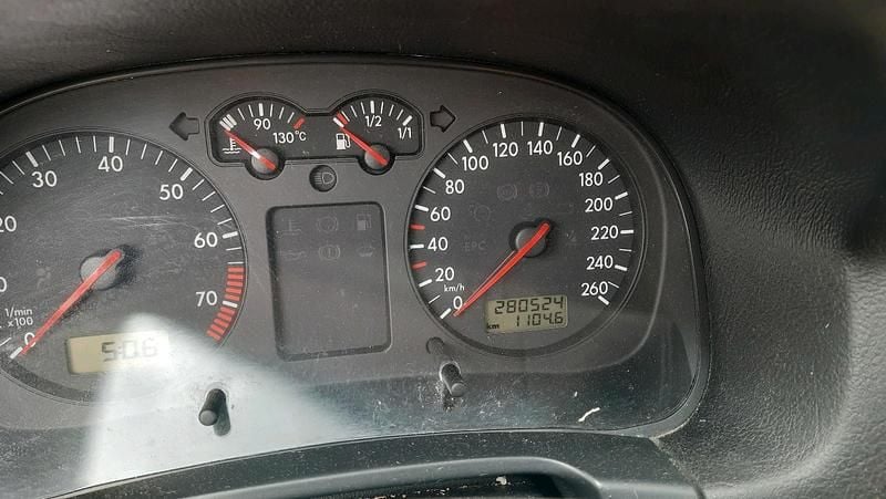 Gebraucht VW Golf IV 125 PS (91 kW) 1998 Silber Kleinwagen