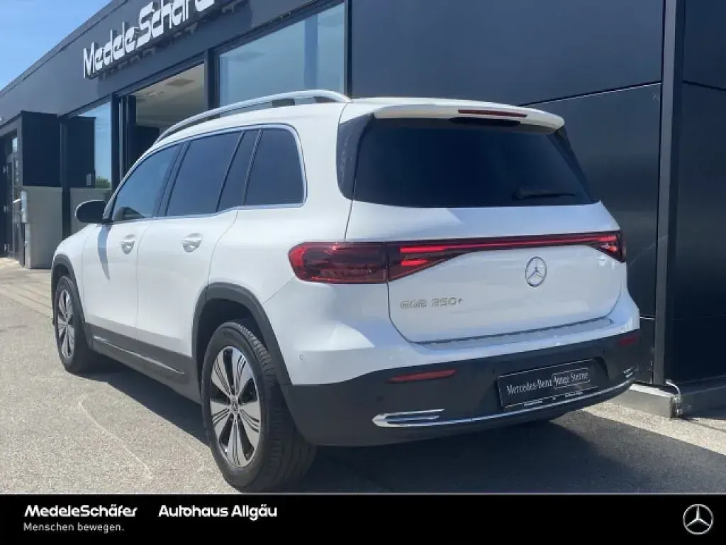 Gebraucht Mercedes EQB250 139 kW (190 PS) 2025 Unilack polarweiß SUV