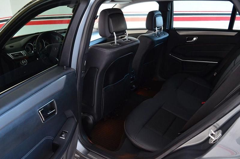 Gebraucht Mercedes E300 Avantgarde 231 PS (169 kW) 2015 Grau Kombi