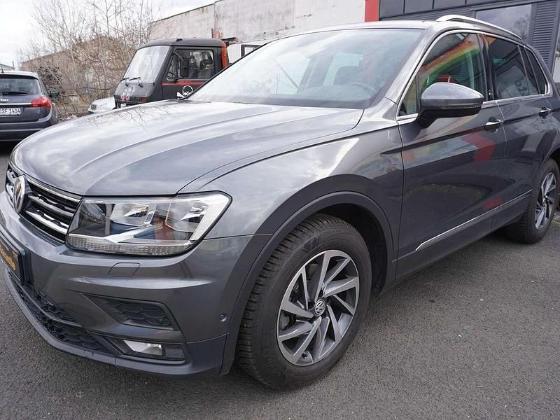 Gebraucht VW Tiguan Highline 150 PS (110 kW) 2018 Grau SUV