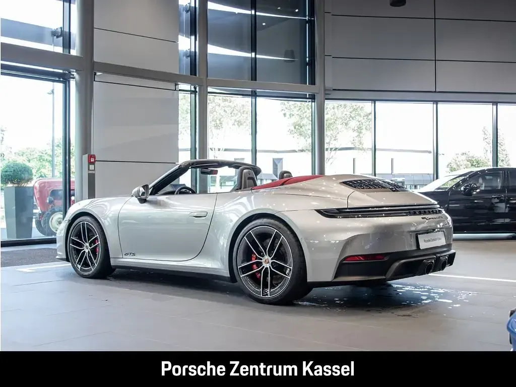 Neu Porsche 992 541 PS (397 kW) 2025 Silber Cabrio