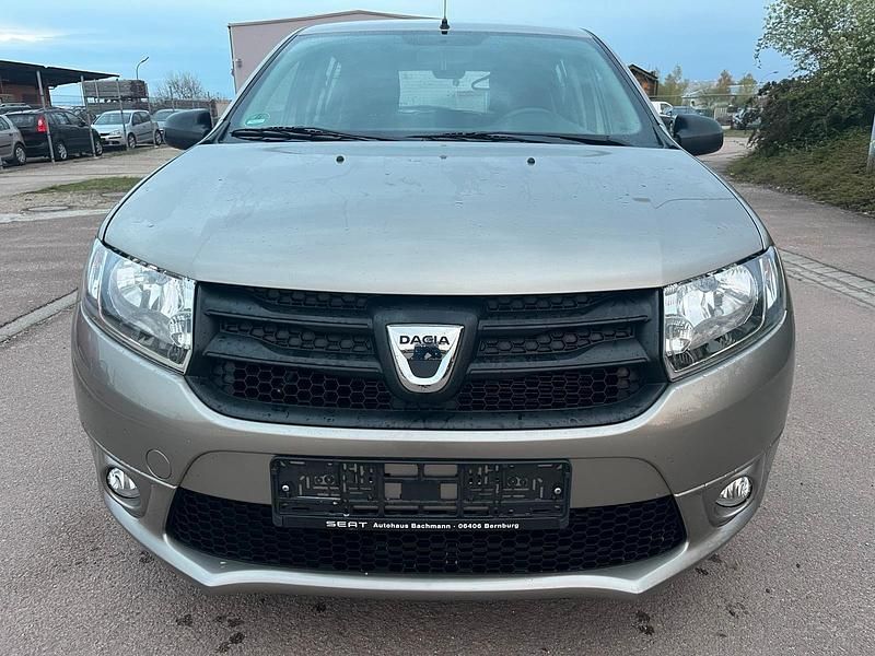 Gebraucht Dacia Sandero Celebration 75 PS (55 kW) 2014 Braun Limousine