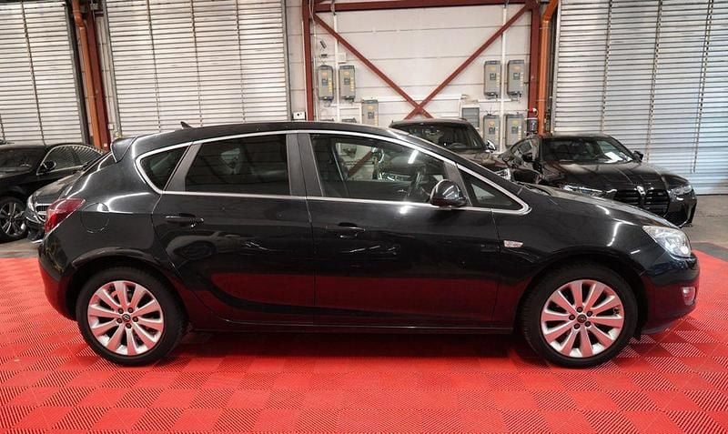 Occasion Opel Astra 140 ch (102 kW) 2012 Noir Berline
