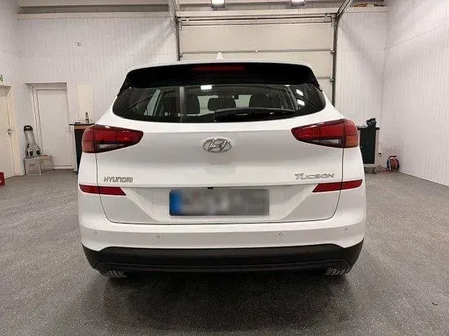 Gebraucht Hyundai Tucson 132 PS (97 kW) 2018 Weiß SUV