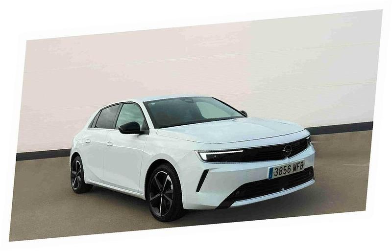 Gebraucht Opel Astra Edition 131 PS (96 kW) 2019 Weiß Kombi