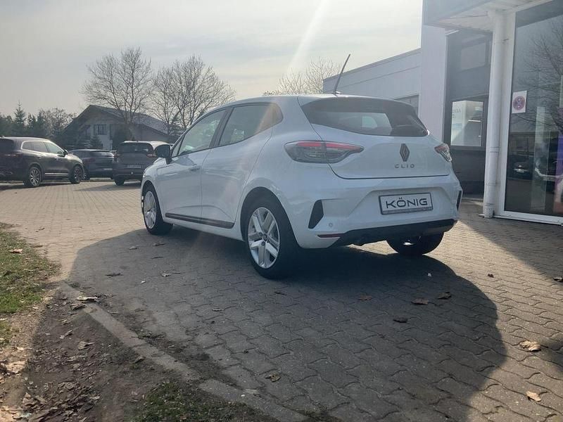 Gebraucht Renault Clio V Evolution 2023 Weiß Limousine