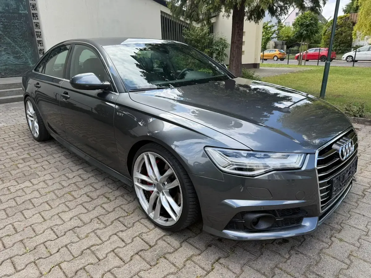 Używany Audi A6 Competition 326 KM (239 kW) 2016 Szary Sedan/Limuzyna