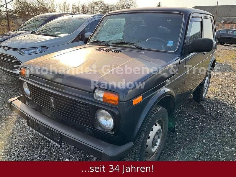 Gebraucht Lada niva 83 PS (61 kW) 2014 Grün SUV