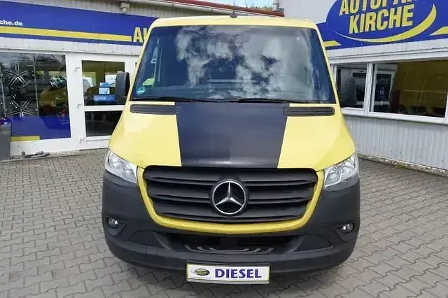 Używany Mercedes Sprinter 163 KM (119 kW) 2020 Żółty Van