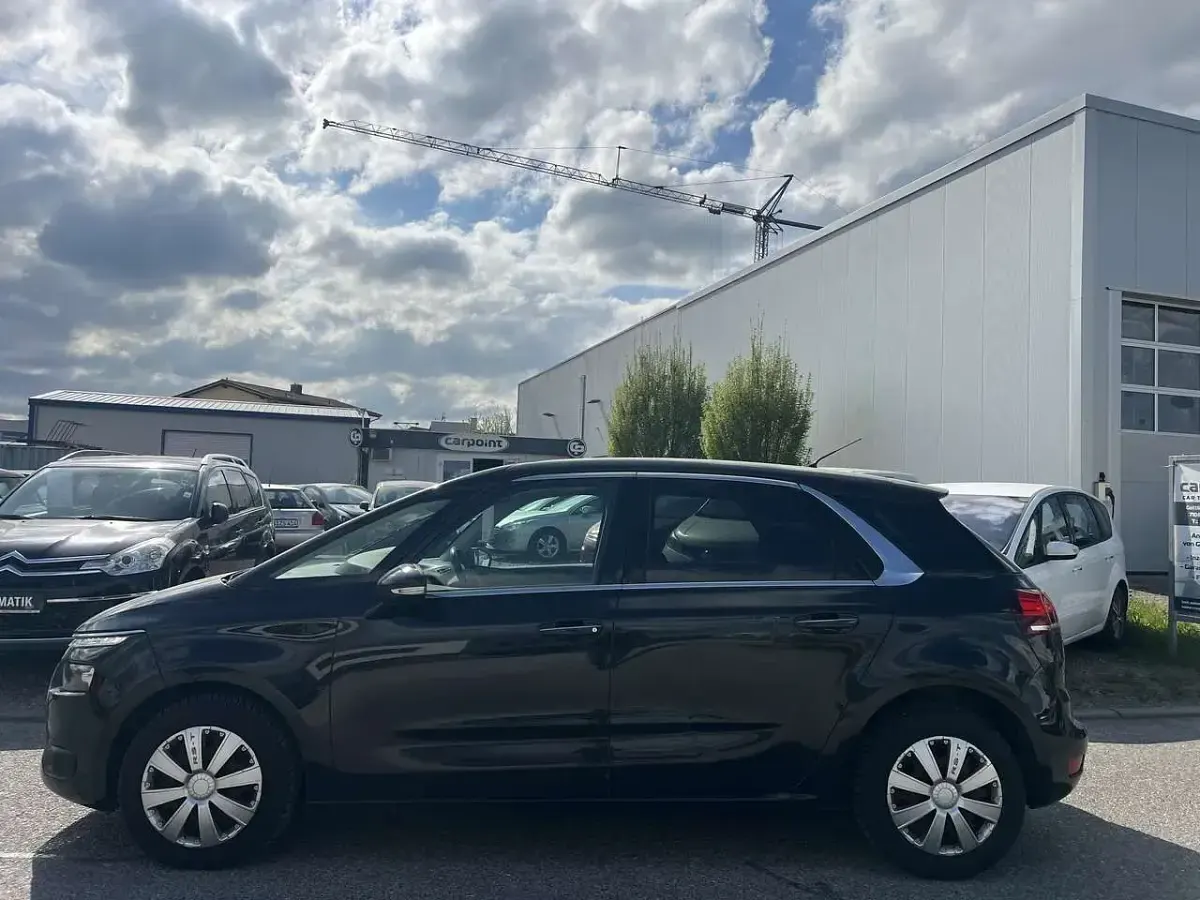 Used Citroën C4 SELECTION 150 HP (110 kW) 2016 Black Minivan