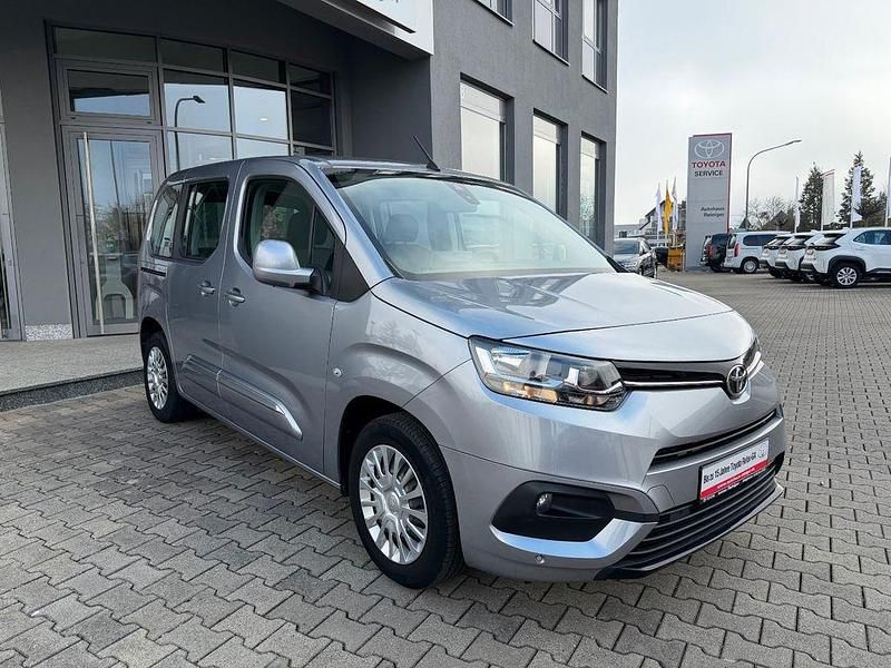 Gebraucht Toyota Proace Verso City 110 PS (80 kW) 2020 Silber Kombi