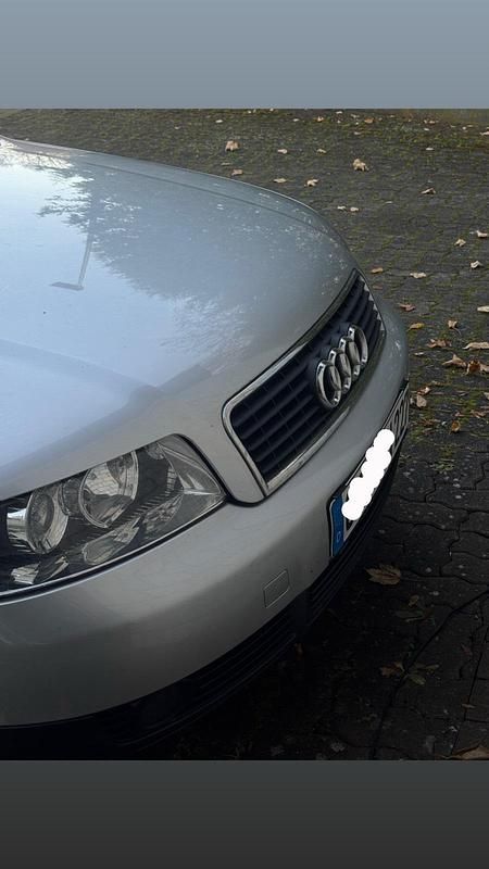 Gebraucht Audi A4 131 PS (96 kW) 2001 Silber Limousine