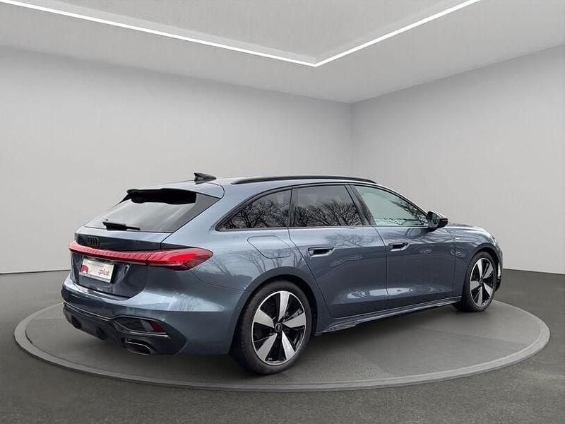 Second-hand Audi A5 S-Line 204 CP (150 kW) 2025 Albastru Break