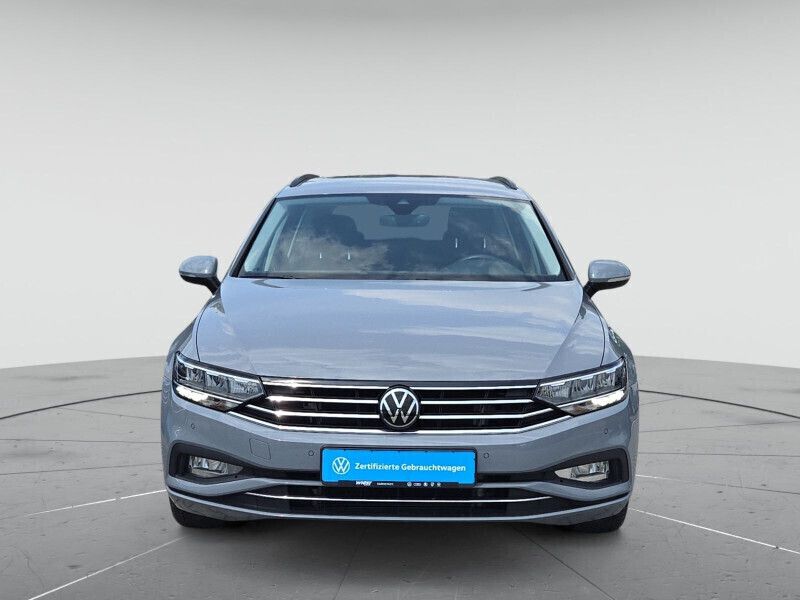 Mondsteingrau Gebraucht 2022 VW Passat Business Kombi | 24.880 € (Fairer Preis) - Bild 1/4