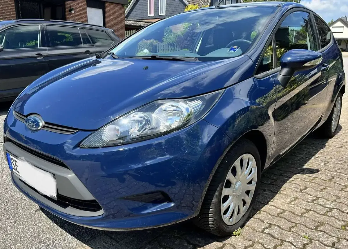 Gebraucht Ford Fiesta Trend 60 PS (44 kW) 2011 Blau Limousine