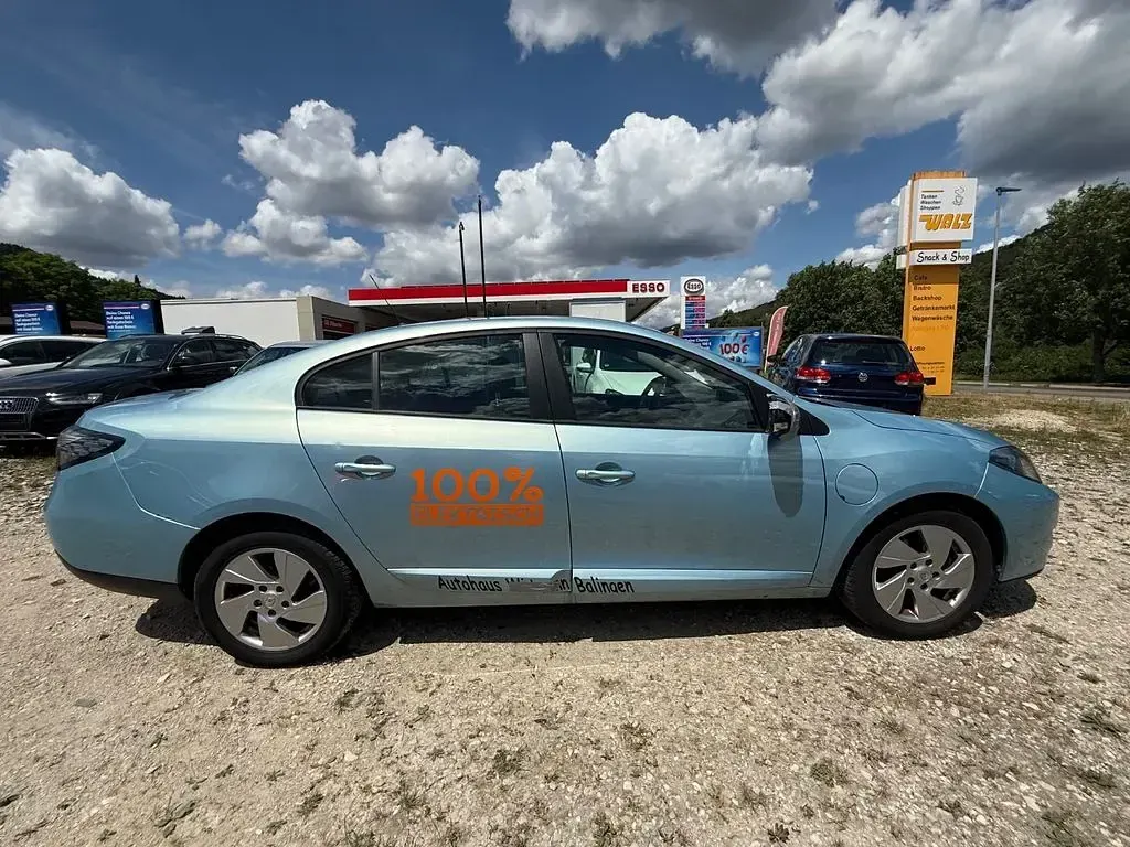 Gebraucht Renault Fluence 50 kW (68 PS) 2012 Blau Limousine