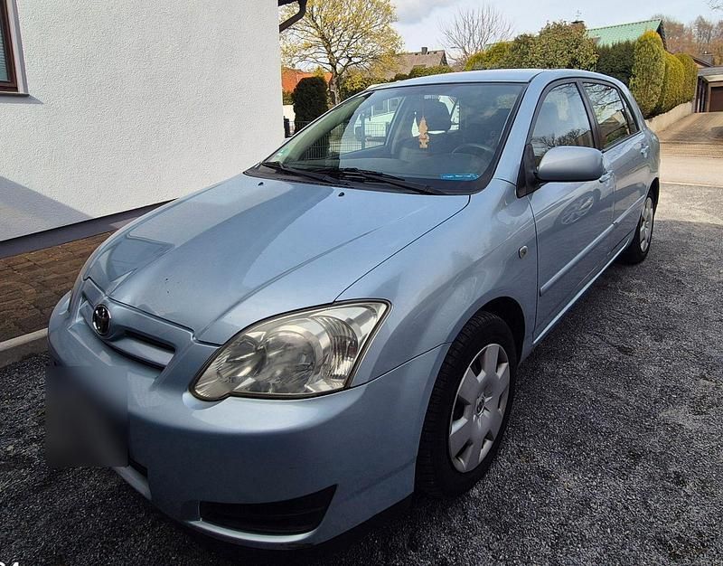Gebraucht Toyota Corolla 90 PS (66 kW) 2005 Silber Limousine