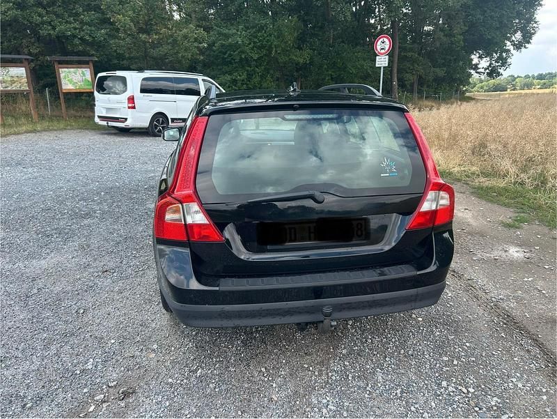 Gebraucht Volvo V70 136 PS (100 kW) 2010 Schwarz Kombi