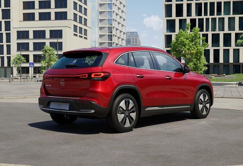 Gebraucht Mercedes EQA250 Progressive 139 kW (190 PS) 2021 Rot SUV