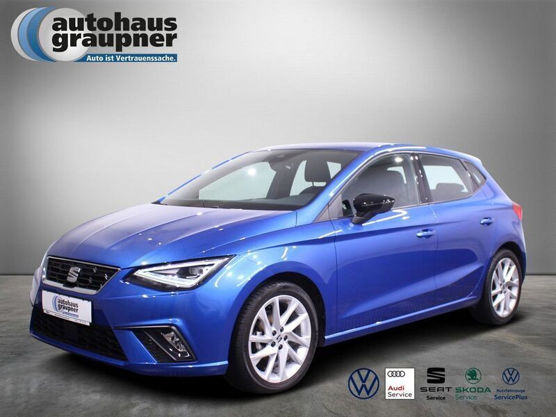 Blau / saphir blau Gebraucht 2021 Seat Ibiza FR Kleinwagen | 16.623 € (Fairer Preis) - Bild 1/4
