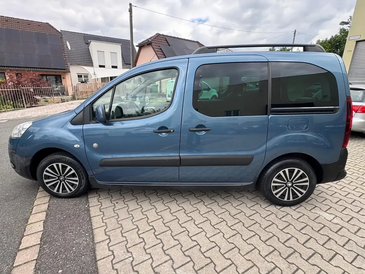 Gebraucht Peugeot Partner 120 PS (88 kW) 2014 Blau Van / Kleinbus