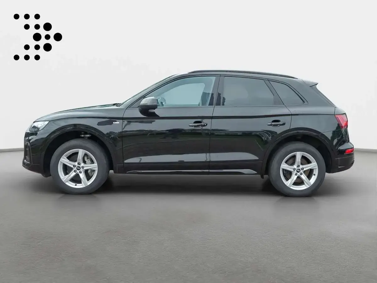 Gebraucht Audi Q5 S-Line 204 PS (150 kW) 2023 Mythosschwarz metallic SUV