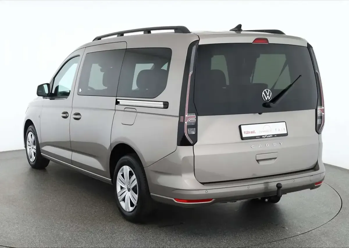 Neu VW Caddy Maxi 116 PS (85 kW) 2026 Mojavebeigemet. Van / Kleinbus