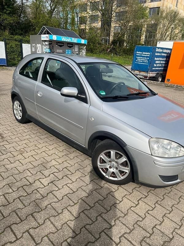 Gebraucht Opel Corsa 71 PS (52 kW) 2006 Silber Kleinwagen