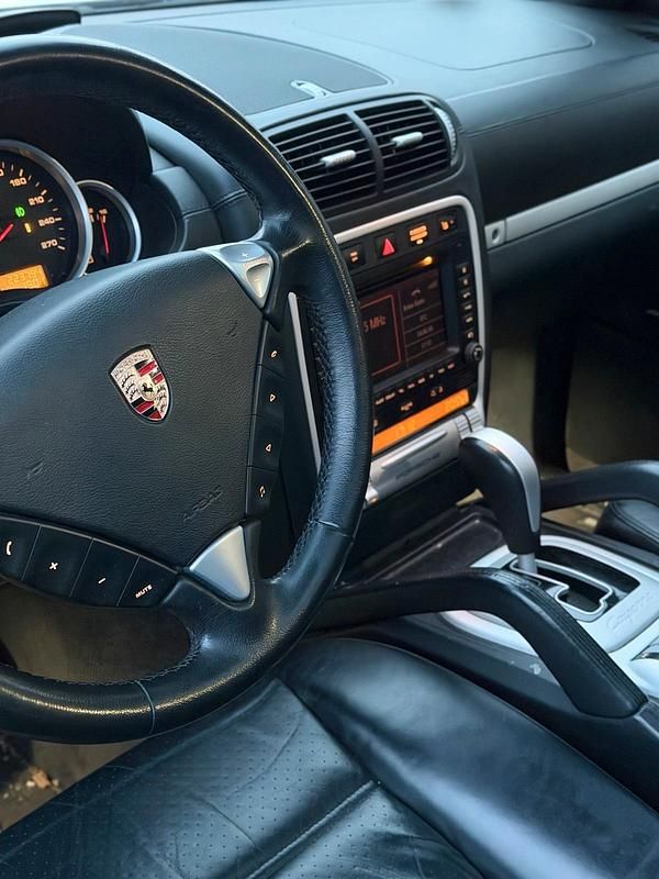 Gebraucht Porsche Cayenne 385 PS (283 kW) 2008 Grau SUV