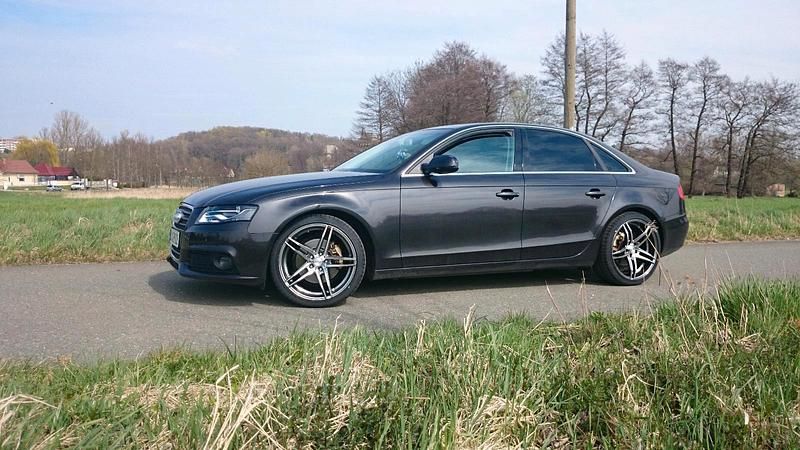 Gebraucht Audi A4 Ambition 170 PS (125 kW) 2011 Grau Limousine