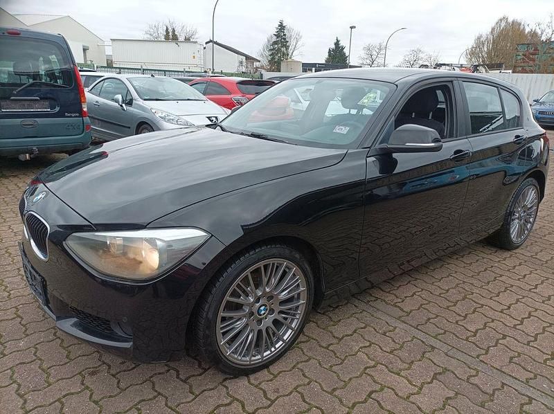 Gebraucht BMW 116 136 PS (100 kW) 2012 Schwarz Kleinwagen