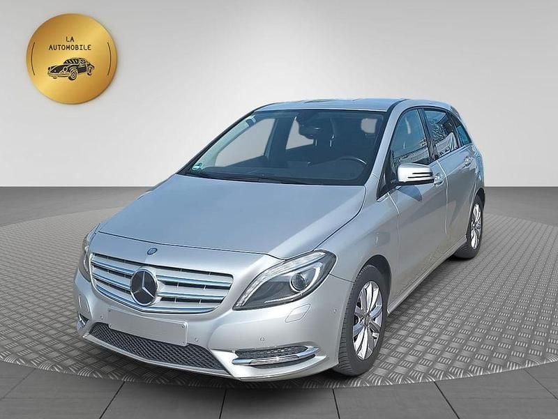 Gebraucht Mercedes B200 156 PS (114 kW) 2013 Silber Van / Kleinbus