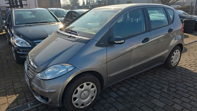 Silber Gebraucht 2005 Mercedes A150 Limousine | 900 € (Superpreis) - Bild 1/4