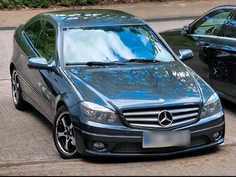 Andere farben Gebraucht 2009 Mercedes 220 Coupé | 4.900 € (Guter Preis) - Bild 1/4