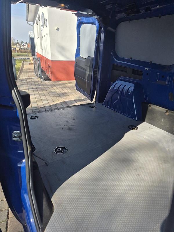 Second-hand Opel Combo 90 CP (66 kW) 2016 Albastru Monovolum