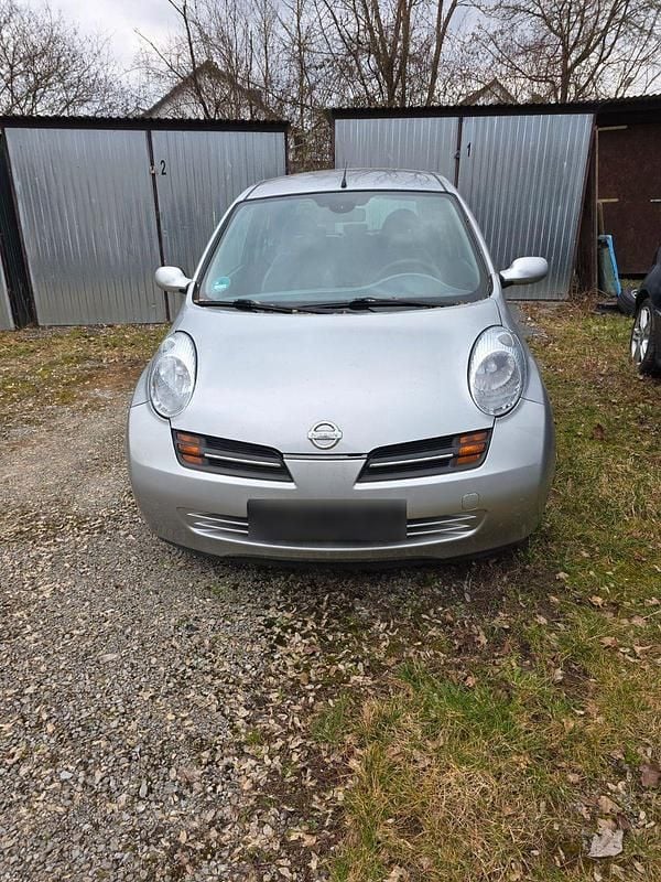 Gebraucht Nissan Micra 65 PS (47 kW) 2003 Silber Kleinwagen