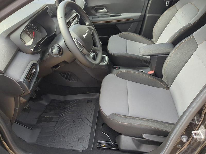 Neu Dacia Jogger Extreme 101 PS (74 kW) 2025 Perlmuttschwarz Van / Kleinbus