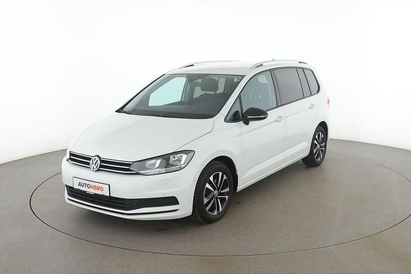 Weiß Gebraucht 2019 VW Touran IQ Drive Van / Kleinbus | 22.630 € (Guter Preis) - Bild 1/3