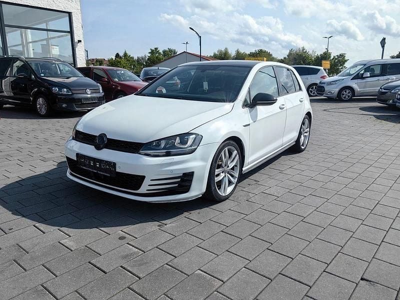 Weiß Gebraucht 2016 VW Golf VII GTD Limousine | 15.150 € (Superpreis) - Bild 1/4