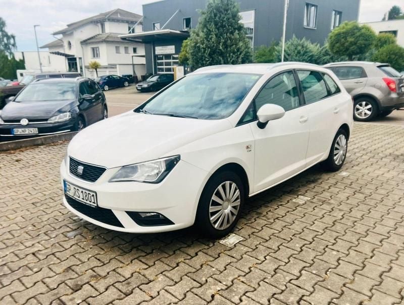 Weiß Gebraucht 2012 Seat Ibiza ST Kombi | 1.790 € - Bild 1/4