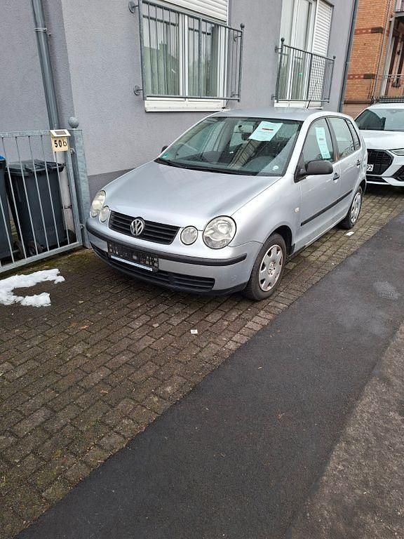 Gebraucht VW Polo Basis 75 PS (55 kW) 2003 Silber Limousine