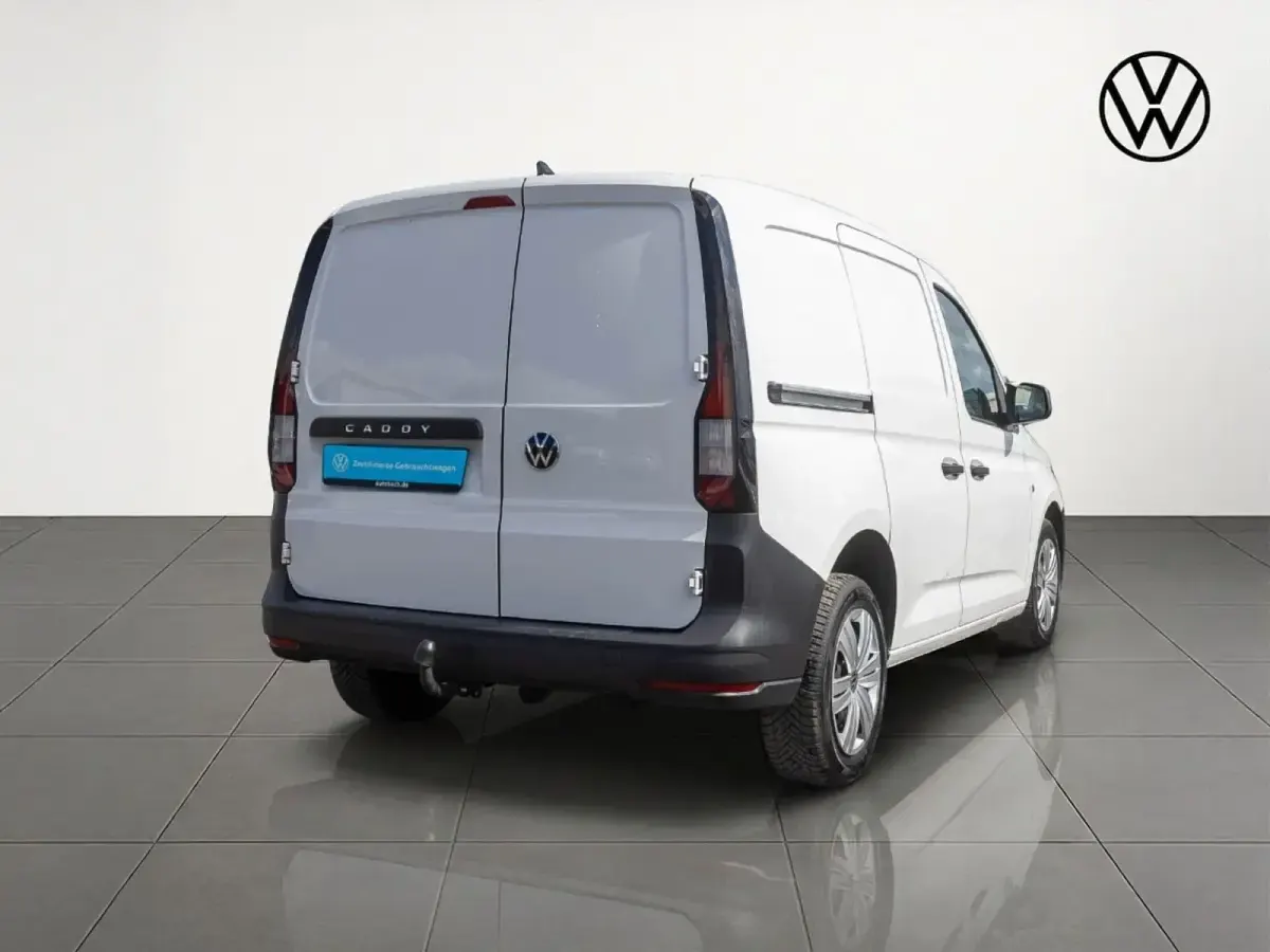 Gebraucht VW Caddy 75 PS (55 kW) 2021 Weiß Van / Kleinbus