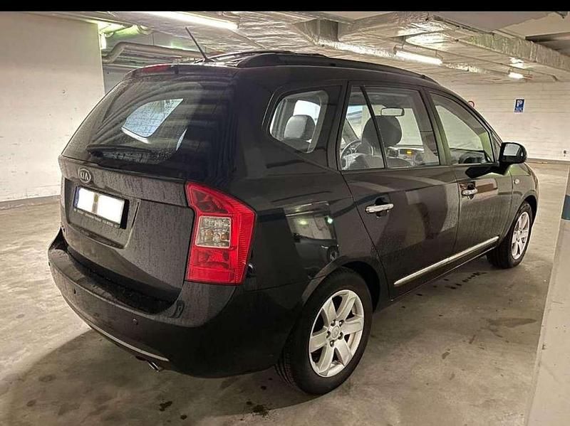 Schwarz Gebraucht 2008 Kia Carens EX Van / Kleinbus | 8.300 € - Bild 1/4