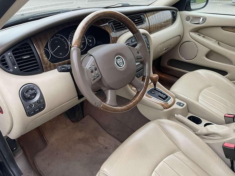 Gebraucht Jaguar X-type Executive 230 PS (169 kW) 2005 Midnight 2003 mc 1959 Limousine