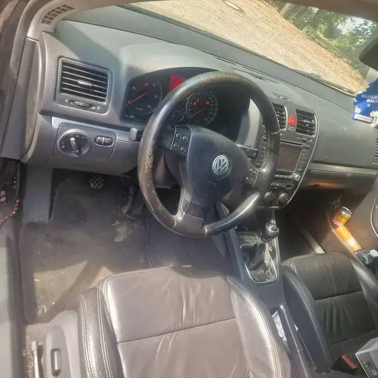 Gebraucht VW Jetta Sportline 105 PS (77 kW) 2005 Blau Limousine