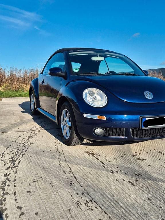 Gebraucht VW New Beetle United 116 PS (85 kW) 2008 Blau Kleinwagen