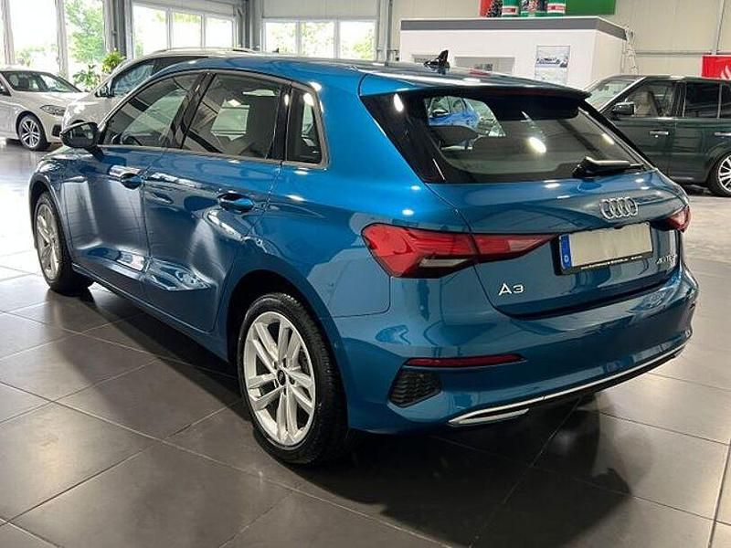 Gebraucht Audi A3 Sportback e-tron Ambiente 150 PS (110 kW) 2021 Andere Kleinwagen