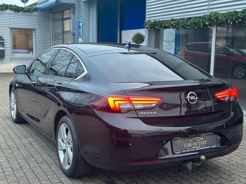 Gebraucht Opel Insignia Dynamic 136 PS (100 kW) 2020 Schwarz Limousine