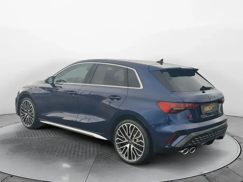 Neu Audi S3 Sport 334 PS (245 kW) 2025 Blau Limousine