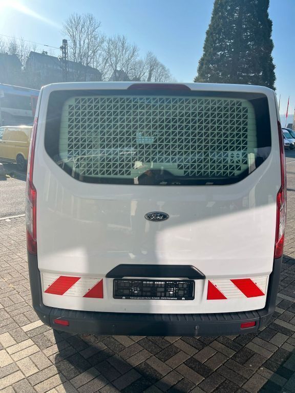Gebraucht Ford Transit Custom 105 PS (77 kW) 2016 Weiß Van / Kleinbus